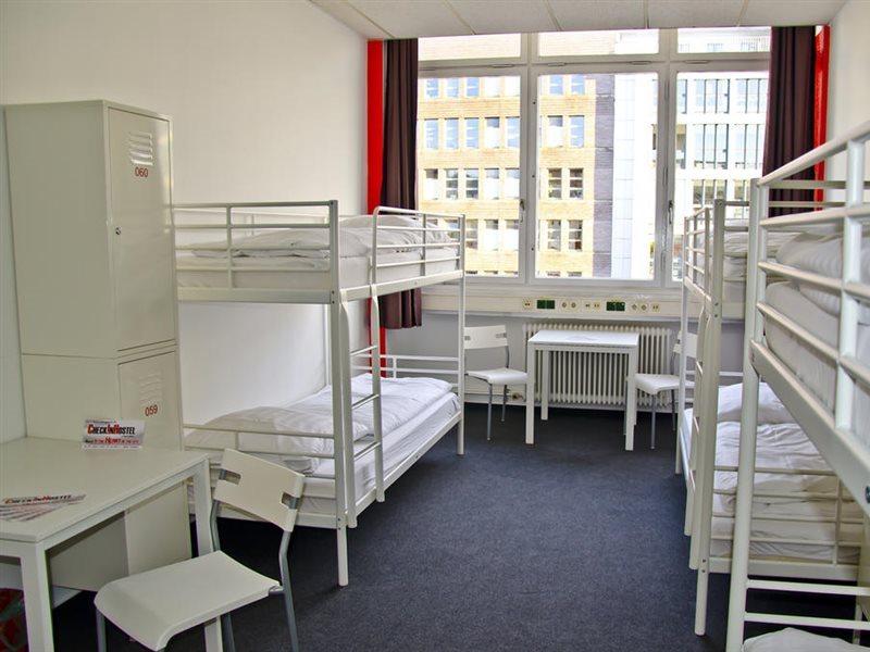 Check In Albergue